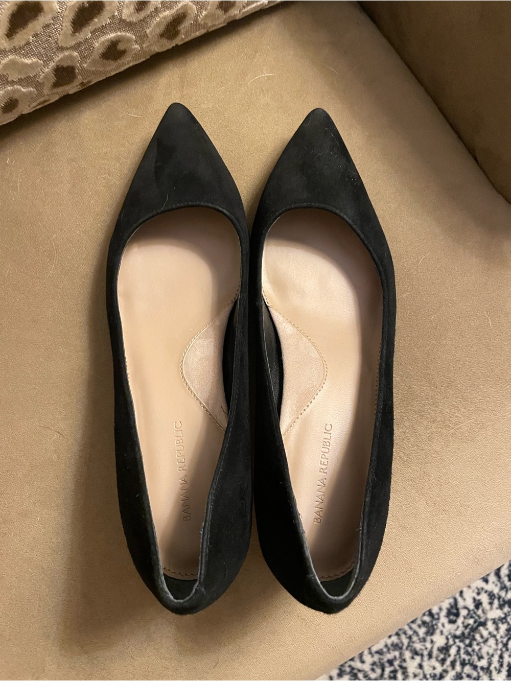 Banana Republic Black Pointed Suede kitten heels
